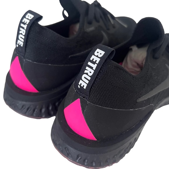 Men’s Nike Epic React Flyknit BETRUE Sneakers - Picture 7 of 8